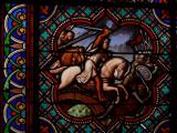 [Cliquez pour agrandir : 131 Kio] Senlis - La cathédrale : vitrail représentant Saint Louis.