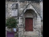 [Cliquez pour agrandir : 123 Kio] Nanteuil-le-Haudouin - L'église Saint-Pierre : porte latérale.