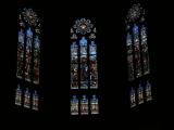 [Cliquez pour agrandir : 63 Kio] Rennes - La basilique Saint-Aubin : vitraux.