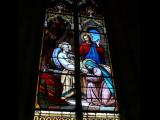 [Cliquez pour agrandir : 97 Kio] L'Île-Bouchard - L'église Saint-Gilles : le vitrail de la mort de Saint Joseph.