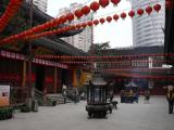 [Cliquez pour agrandir : 109 Kio] Shanghai - Le temple du Bouddha de jade : la cour intérieure.