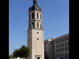 [Cliquez pour agrandir : 63 Kio] Lyon - La place Bellecour : tour.