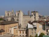 [Cliquez pour agrandir : 89 Kio] Lyon - La cathédrale Saint-Jean : vue générale.