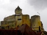 [Cliquez pour agrandir : 67 Kio] Dordogne - Le château de Castelnaud : vue générale.