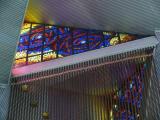 [Cliquez pour agrandir : 140 Kio] Monterrey - La basilique Notre-Dame-de-Guadalupe : l'église nouvelle : vitraux.