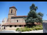 [Cliquez pour agrandir : 141 Kio] La Bastide-Clairence - L'église Notre-Dame-de-l'Assomption : vue latérale.