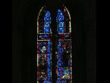 [Cliquez pour agrandir : 79 Kio] Reims - La basilique Saint-Remi : vitrail.