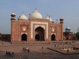 [Cliquez pour agrandir : 110 Kio] Agra - Le Taj Mahal : la réplique de la mosquée.