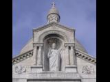 [Cliquez pour agrandir : 73 Kio] Paris - Montmartre : la basilique du Sacré-Cœur : statue du Christ.