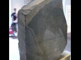 [Cliquez pour agrandir : 80 Kio] London - The British Museum: the original Rosetta Stone.