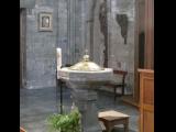 [Cliquez pour agrandir : 83 Kio] Douai - L'église Notre-Dame : les fonds baptismaux.