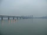 [Cliquez pour agrandir : 31 Kio] Hangzhou - Le fleuve Qiantang.