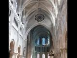 [Cliquez pour agrandir : 111 Kio] Chalon-sur-Saône - La cathédrale Saint-Vincent : la façade : la nef.