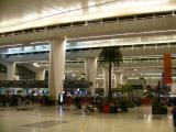 [Cliquez pour agrandir : 124 Kio] Delhi - L'aéroport international.