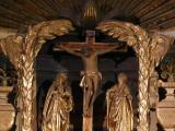 [Cliquez pour agrandir : 178 Kio] Saint-Pée-sur-Nivelle - L'église Saint-Pierre : le retable : détail : la Crucifixion.