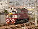 [Cliquez pour agrandir : 121 Kio] Shanghai - Locomotive en gare Sud.