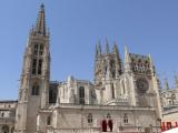 [Cliquez pour agrandir : 86 Kio] Burgos - La cathédrale : le côté Sud-Est.