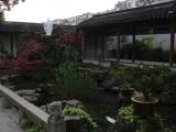 [Cliquez pour agrandir : 93 Kio] Suzhou - La cathédrale : jardin chinois.