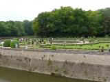 [Cliquez pour agrandir : 113 Kio] Chenonceau - Les jardins de Catherine de Médicis.