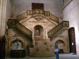 [Cliquez pour agrandir : 99 Kio] Burgos - La cathédrale : escalier intérieur.