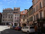 [Cliquez pour agrandir : 100 Kio] Belfort - Rue près de la cathédrale.