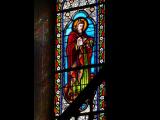 [Cliquez pour agrandir : 135 Kio] Saint-Pée-sur-Nivelle - L'église Saint-Pierre : vitrail représentant saint Luc.
