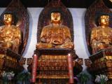 [Cliquez pour agrandir : 120 Kio] Shanghai - Le temple du Bouddha de jade : statues du Bouddha.