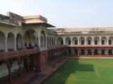 [Cliquez pour agrandir : 90 Kio] Agra - Le fort : le Diwan-i-Khas (palais d'audience).
