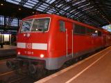 [Cliquez pour agrandir : 102 Kio] Cologne - Train en gare.