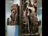 [Cliquez pour agrandir : 137 Kio] Delhi - Le musée national : statue du Jaïnisme (10è s.).
