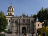 [Cliquez pour agrandir : 130 Kio] Mexico - L'église Saint-Jean-Baptiste : la façade.