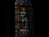 [Cliquez pour agrandir : 72 Kio] Santa Fe - Saint Francis cathedral: stained glass window representing Saint Matthew.