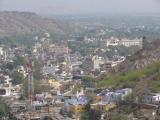 [Cliquez pour agrandir : 160 Kio] Jaipur - Les environs du fort d'Amber.