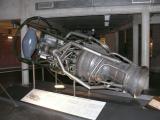 [Cliquez pour agrandir : 85 Kio] Saint-Omer - La coupole : moteur de fusée V2.