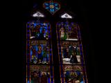 [Cliquez pour agrandir : 117 Kio] Sarlat-la-Canéda - La cathédrale Saint-Sacerdos : vitrail.