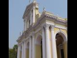 [Cliquez pour agrandir : 86 Kio] Agra - La cathédrale de l'Immaculée Conception : la façade.