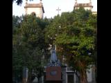[Cliquez pour agrandir : 126 Kio] Niteroí - La cathédrale Saint-Jean-Baptiste : statue de la Vierge.