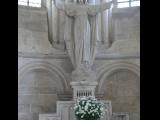 [Cliquez pour agrandir : 75 Kio] Vézelay - La basilique Sainte-Marie-Madeleine : statue du Christ.