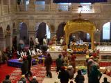 [Cliquez pour agrandir : 168 Kio] Delhi - Le temple Sikh Gurdwara Sis Ganj Sahib.