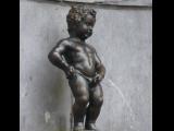 [Cliquez pour agrandir : 76 Kio] Bruxelles - Le Manneken-pis.