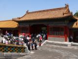 [Cliquez pour agrandir : 104 Kio] Pékin - La Cité interdite : le jardin impérial : la porte d'entrée.