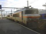 [Cliquez pour agrandir : 56 Kio] Bordeaux - Locomotives électriques BB22319 et BB????? en gare.