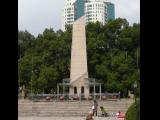 [Cliquez pour agrandir : 108 Kio] Shanghai - L'Université Jiaotong : le monument.