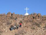 [Cliquez pour agrandir : 101 Kio] Tucson - Mission San Xavier: the hill.