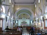 [Cliquez pour agrandir : 125 Kio] Agra - L'église Sainte-Marie : la nef et le chœur.