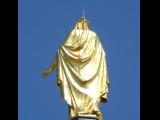 [Cliquez pour agrandir : 46 Kio] Lyon - La basilique Notre-Dame-de-Fourvière : la chapelle : la statue de la Vierge de dos.