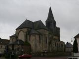 [Cliquez pour agrandir : 53 Kio] Nanteuil-le-Haudouin - L'église Saint-Pierre : vue générale.
