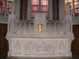 [Cliquez pour agrandir : 112 Kio] Marcq-en-Barœul - L'église Saint-Vincent : autel.
