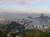 [Cliquez pour agrandir : 81 Kio] Rio de Janeiro - La ville vue du Corcovado.