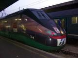 [Cliquez pour agrandir : 76 Kio] Rome - Train en gare de Roma Termini.